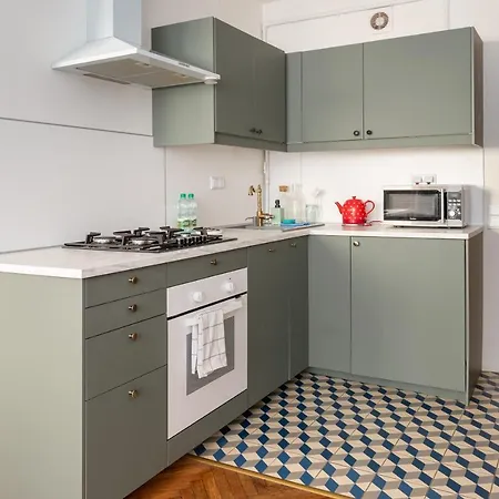 Elektrownia Powisle Standard By Bookinghost