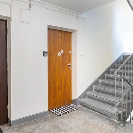 Elektrownia Powisle Standard By Bookinghost Lejlighed